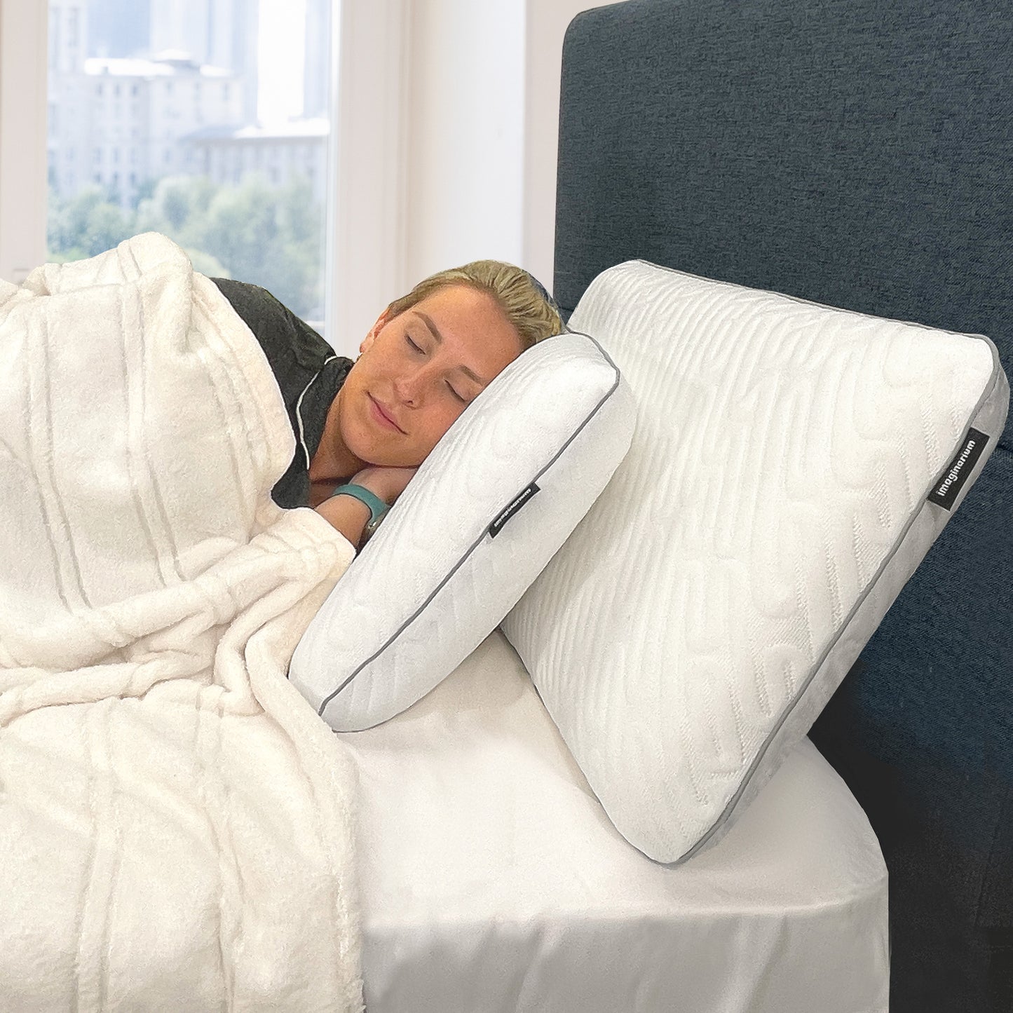 CozyCloud™ Deluxe 2-in-1 Adjustable Memory Foam Pillow